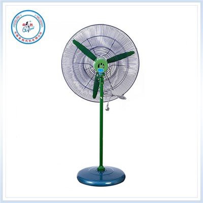 Ventilator industrial pe podea